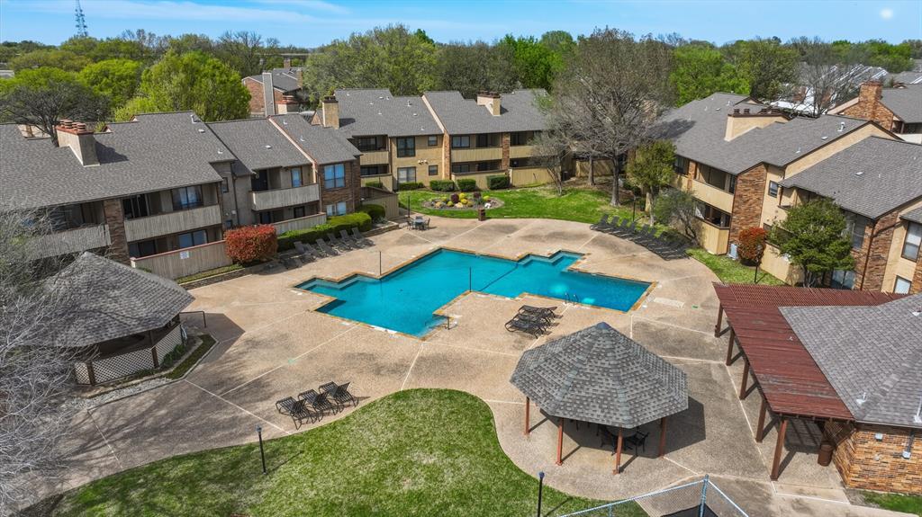 Cloisters Condo The - Residential