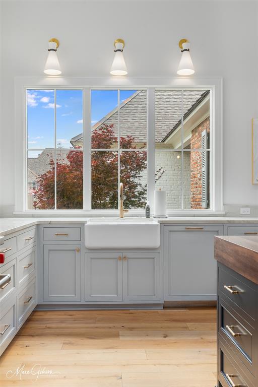 Oak Alley - Residential