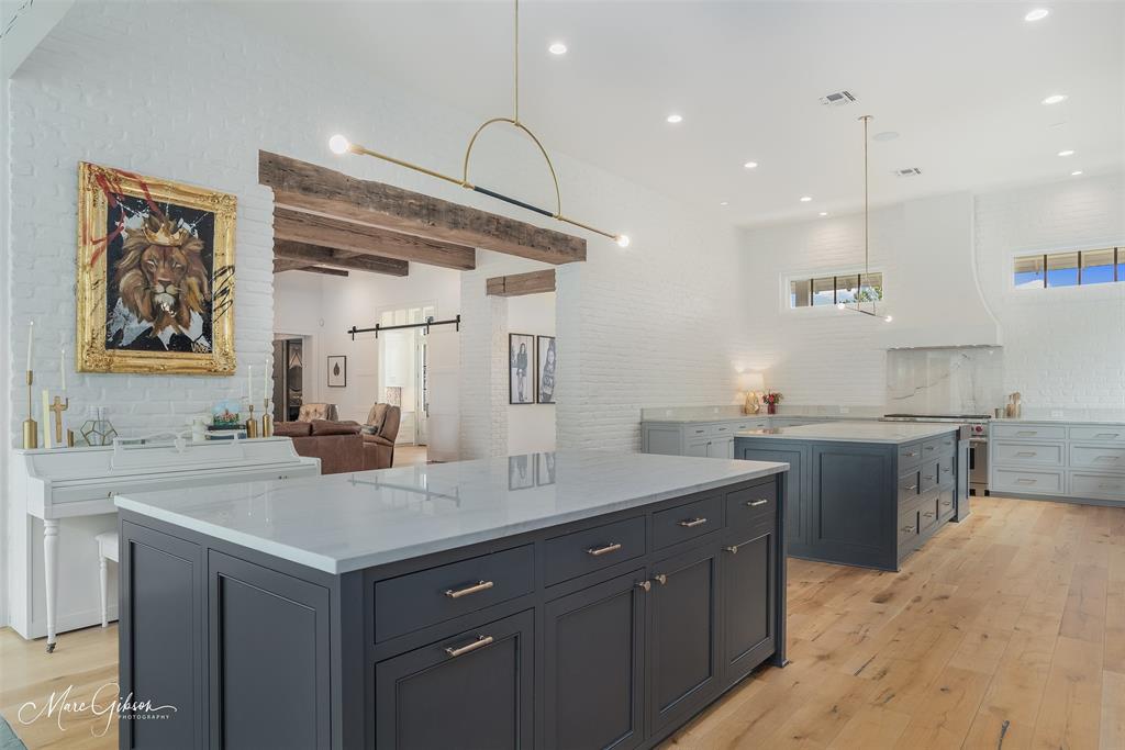 Oak Alley - Residential