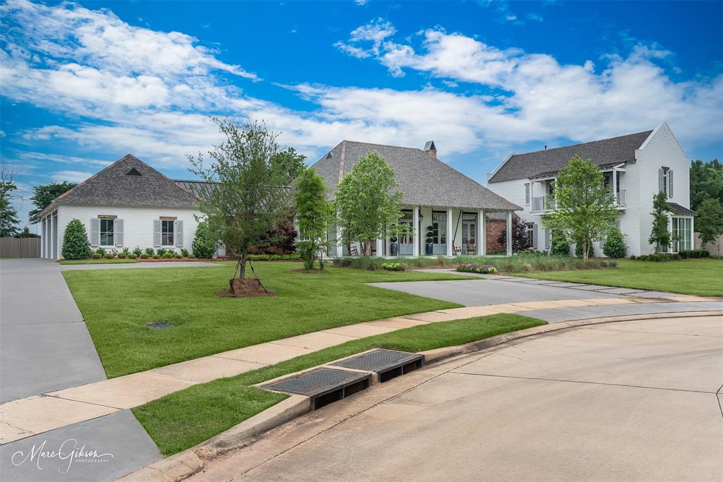 Oak Alley - Residential