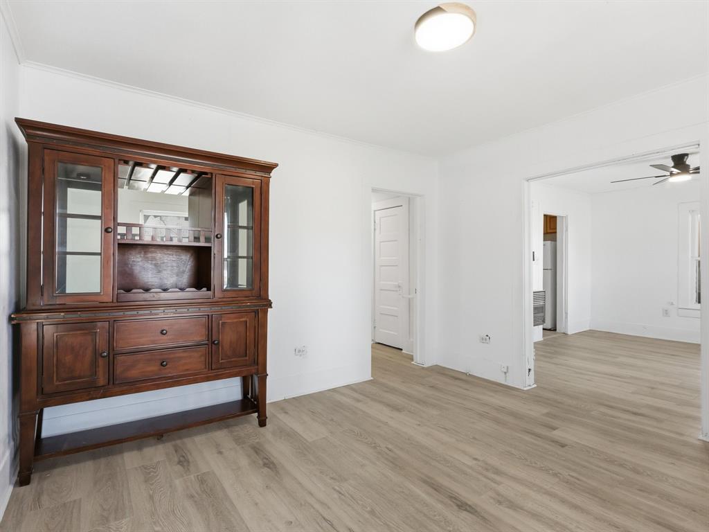 5229 Kilpatrick Avenue