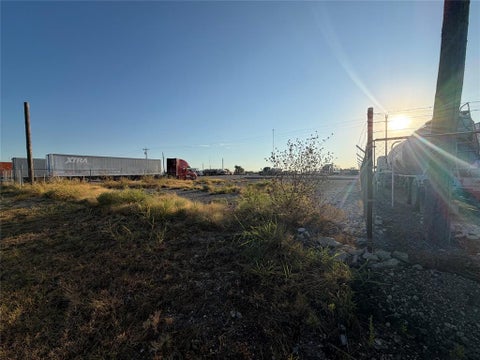Photo of TBD Ruby Avenue, Midlothian, TX 76065 (MLS # 21389141)