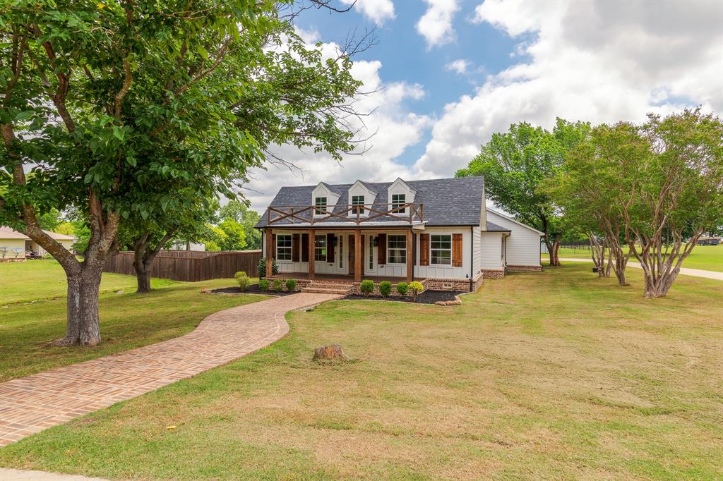 1305 N John Douglas Road