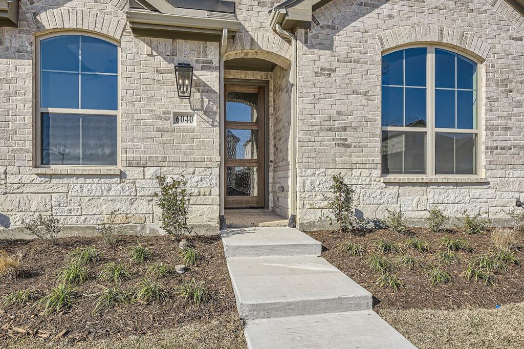 6040 Davis Knoll