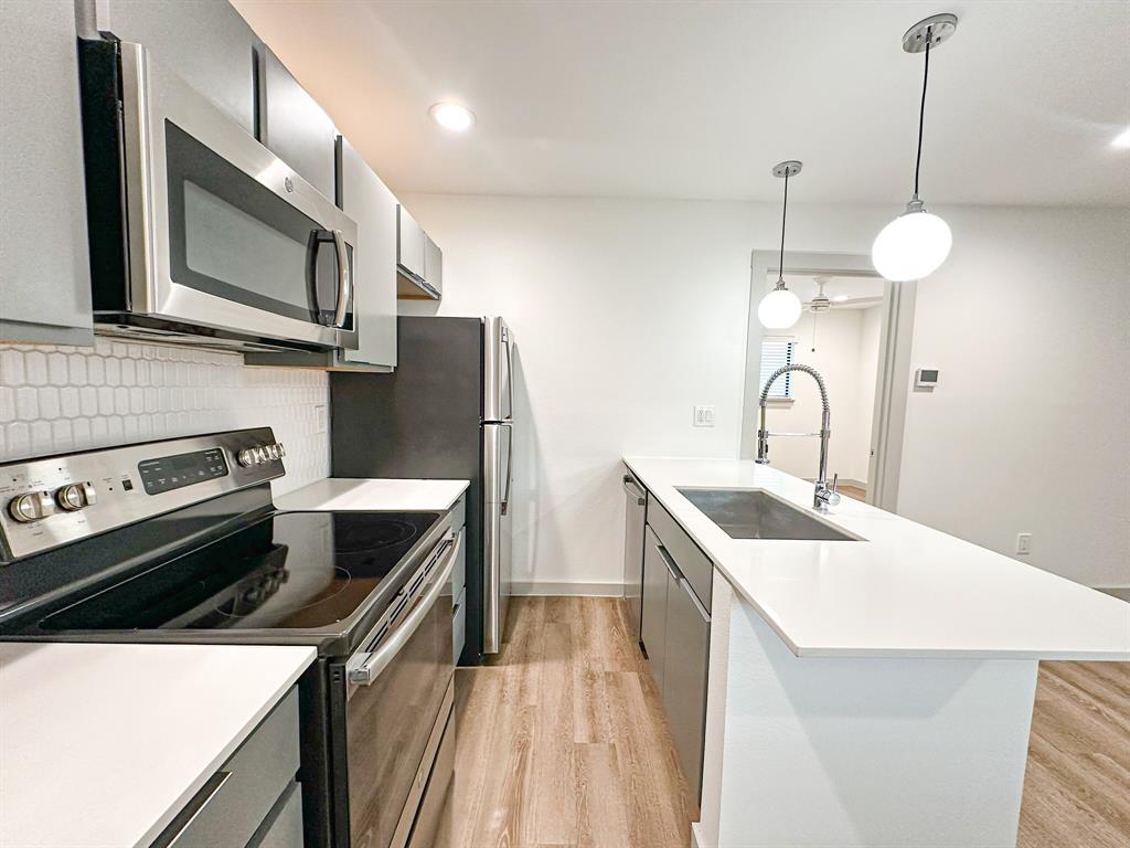 Alexander Park - Residential Income