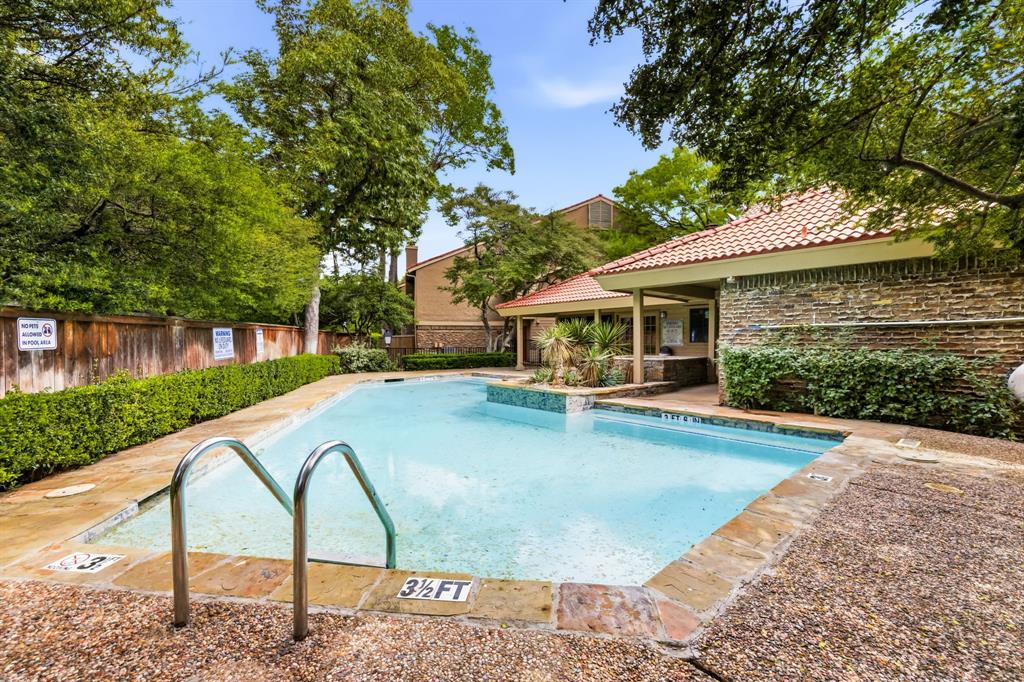 Monticello Crossroads Condo Ph 01-03 - Residential