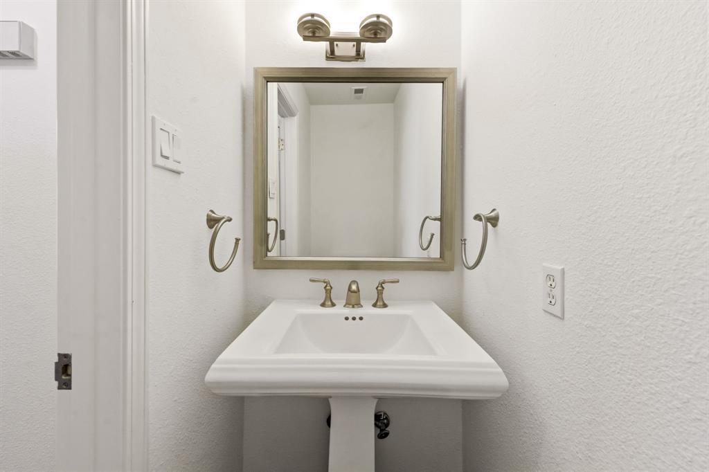 Monticello Crossroads Condo Ph 01-03 - Residential