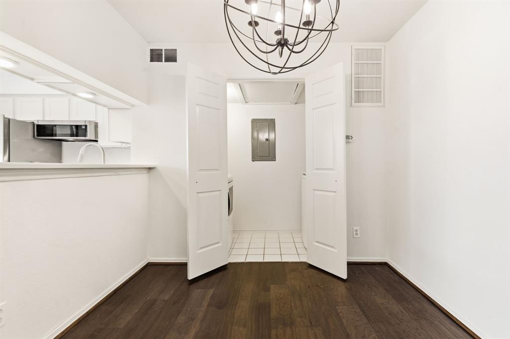 Monticello Crossroads Condo Ph 01-03 - Residential