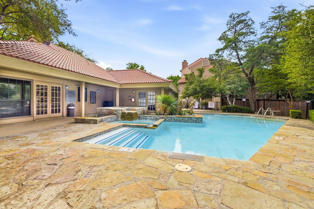 Monticello Crossroads Condo Ph 01-03 - Residential