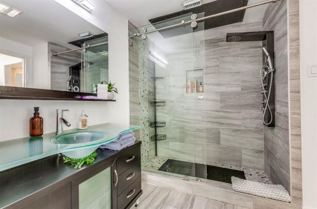 Lakeside Condos - Residential Lease