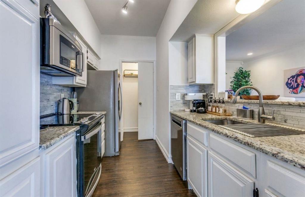 Lakeside Condos - Residential Lease