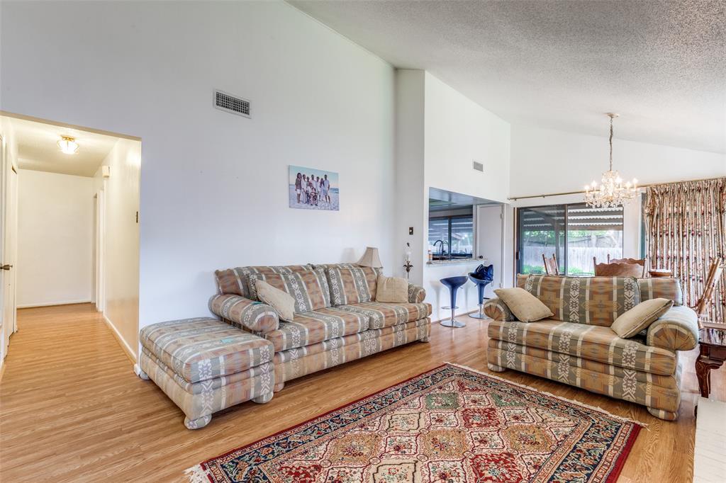 2605 Elk Grove Road