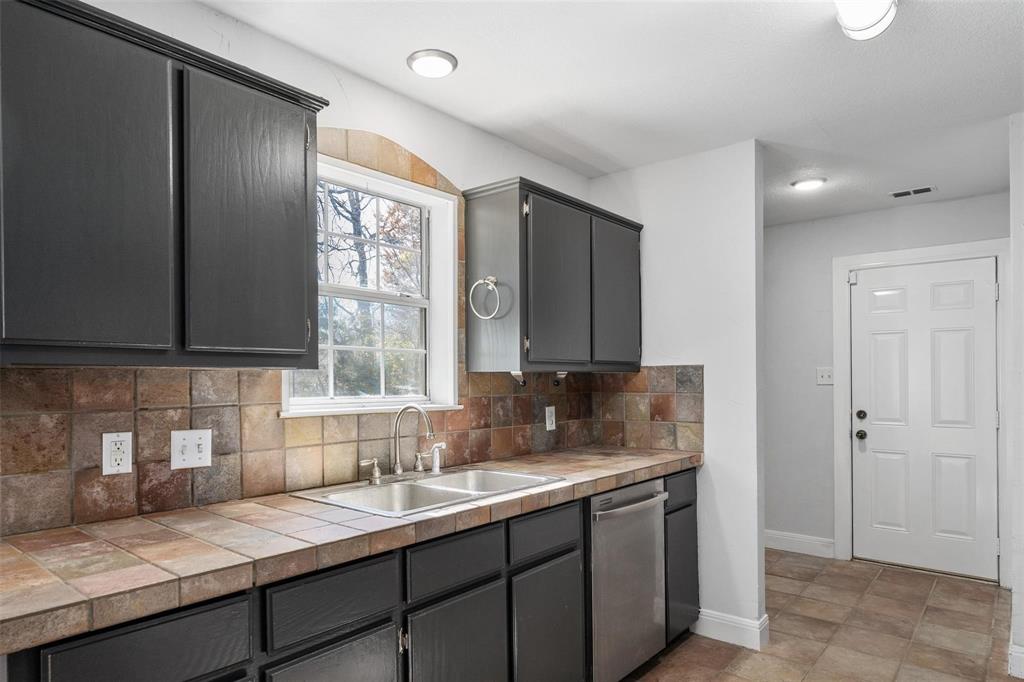 Paradise Bay - Residential Lease