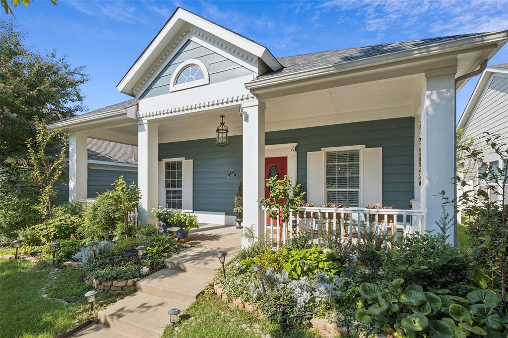 1405 Live Oak Lane