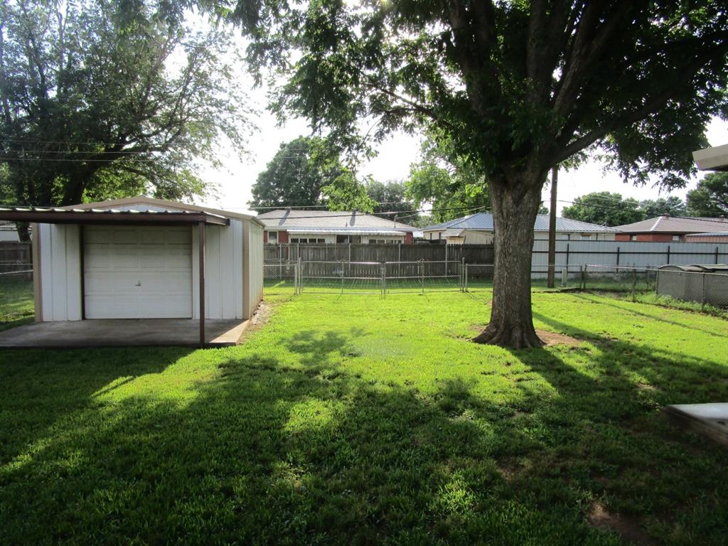 1112 Bishop Road