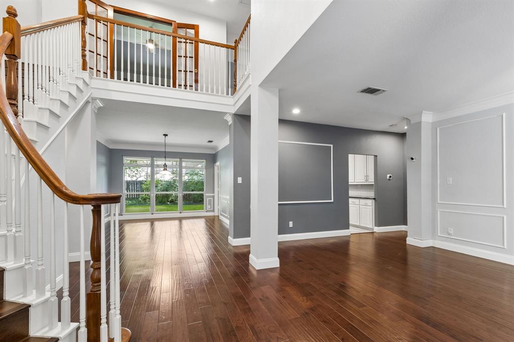 2510 Maywood Lane