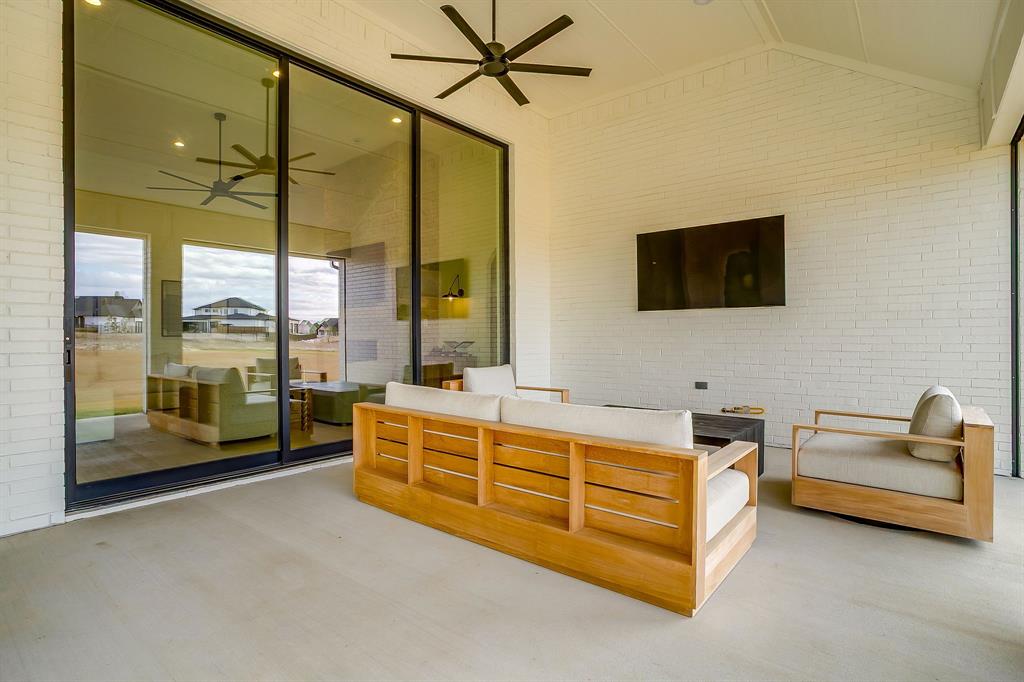 Bella Flora - Residential