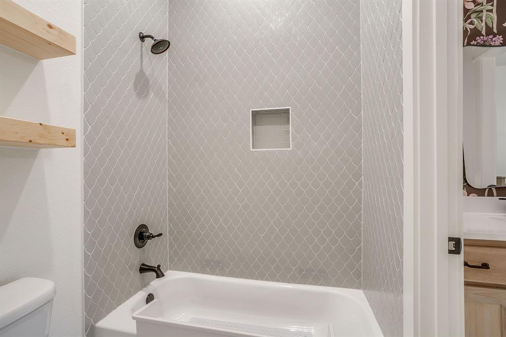 Bella Flora - Residential