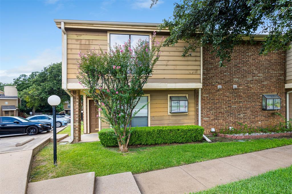 Willow Brook Condo - Residential