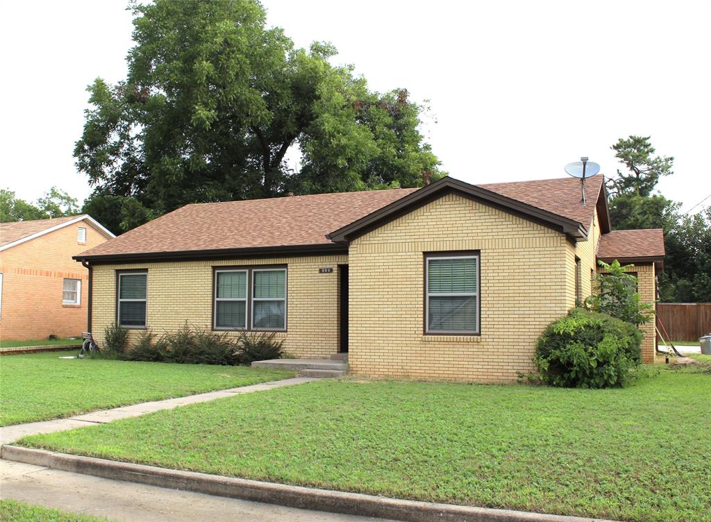 304 W Live Oak Street