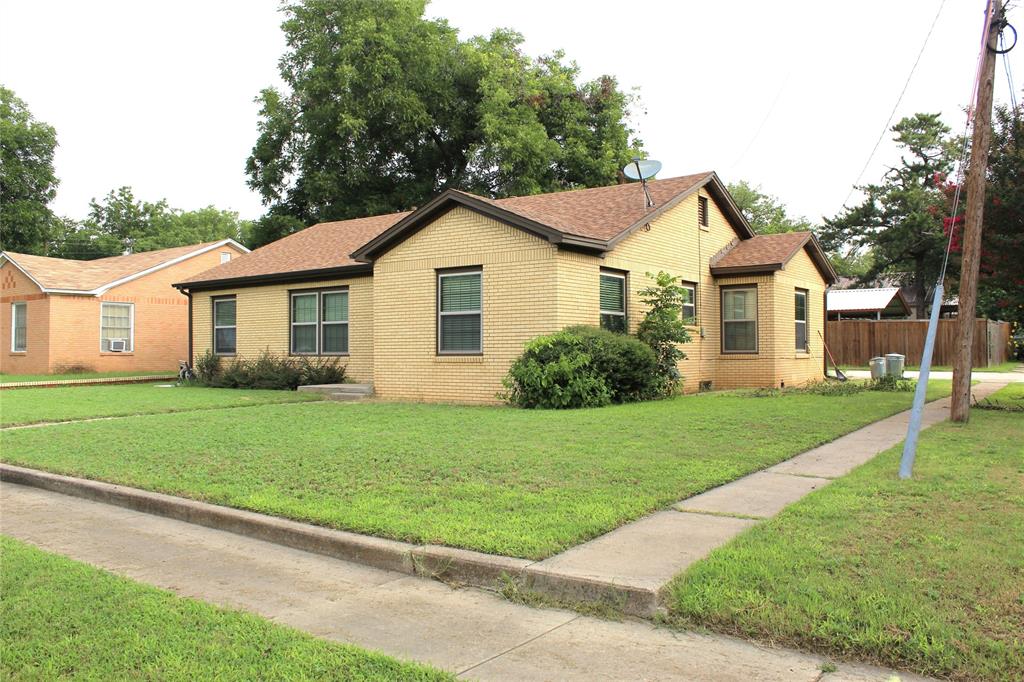 304 W Live Oak Street