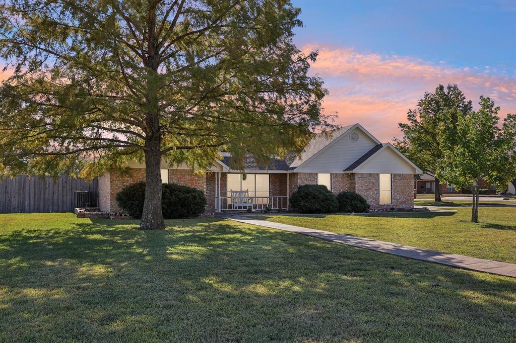 Winners Circle 1 & 2 & 3 & 4 - Residential