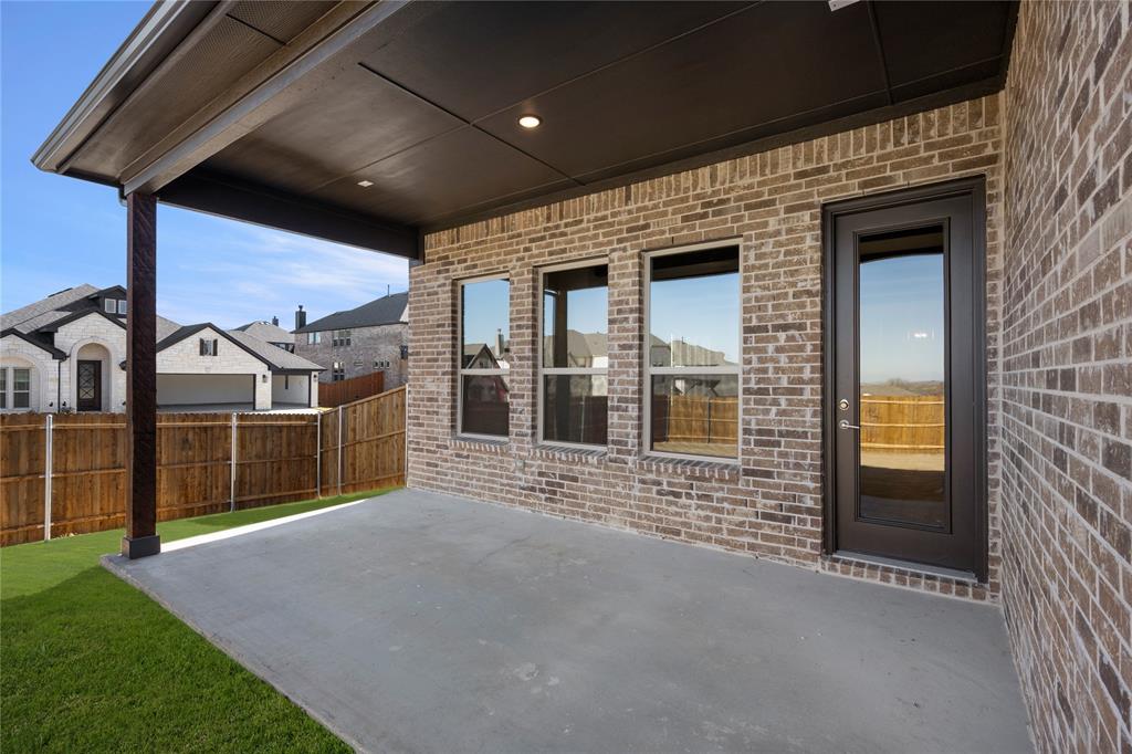 1002 Emerald Trace Drive