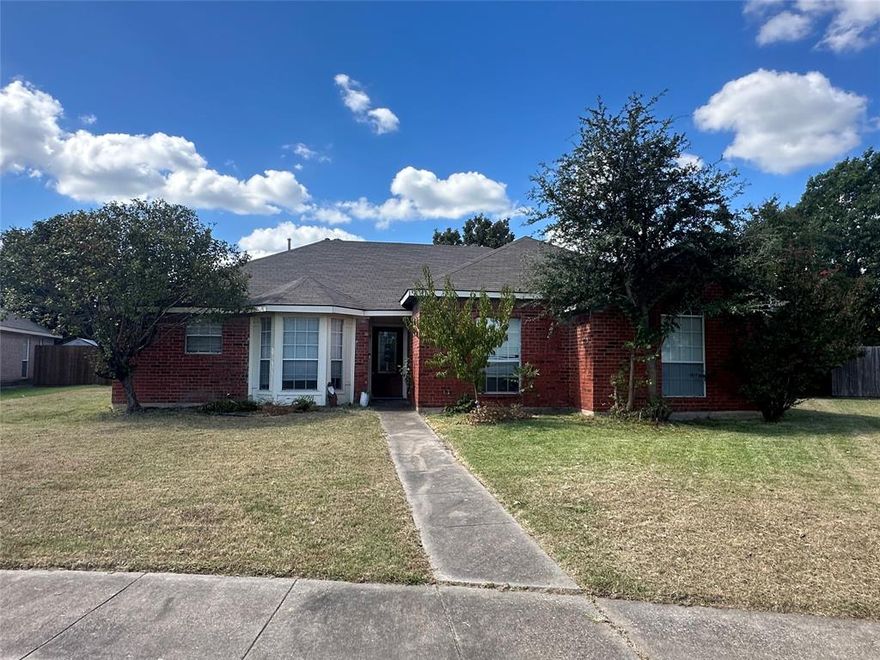 Se habla espanol - Aceptamos ITIN - Section 8 Vouchers Welcome
Welcome to your next home! This beautifully renovated 3-bedroom, 2-bath property in Forney offers the perfect combination of comfort, style, and convenience. Fully updated from top to bottom, it features a spacious, open layout, modern finishes, and a large backyard ideal for relaxing or entertaining. Located in a quiet, established neighborhood, this move-in-ready home is perfect for anyone seeking a comfortable and affordable place to call their own.