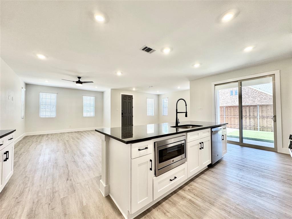 BB LIVING AT THE TRIBUTE - Residential Lease