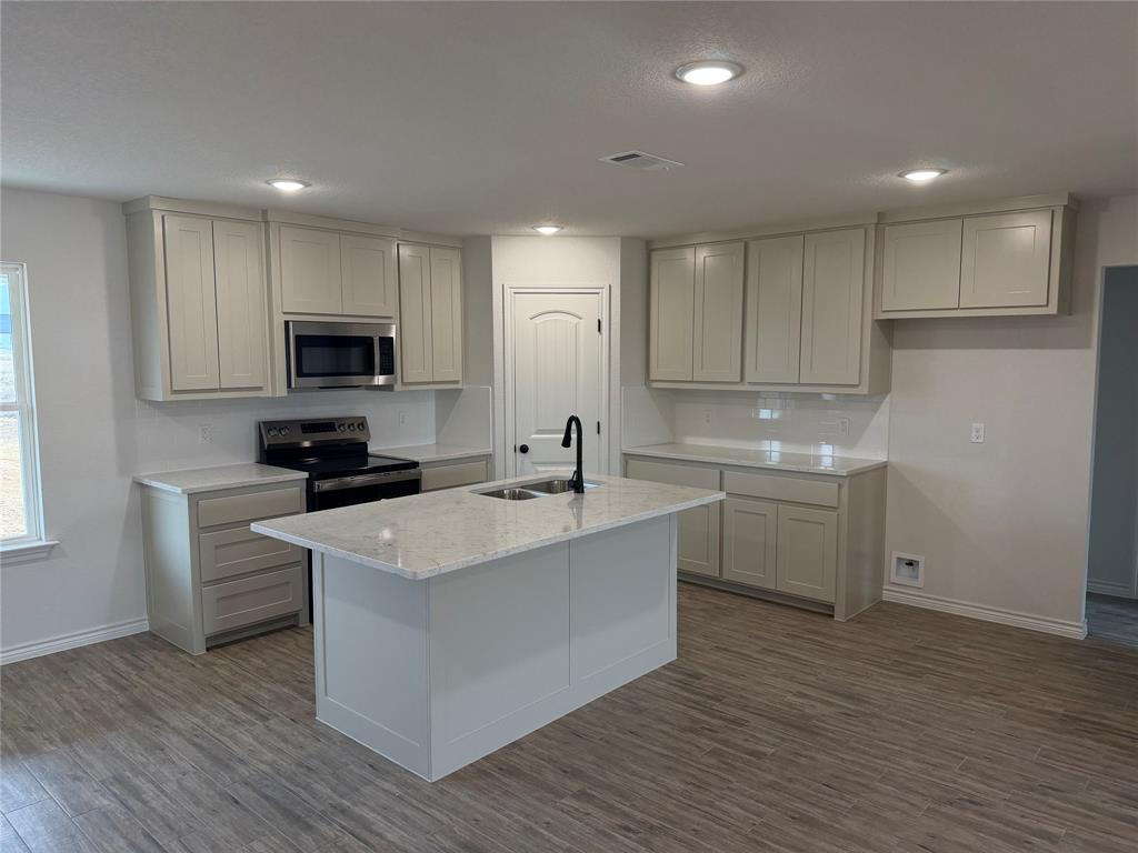 Thomas Len Estates Phase 2 - Residential