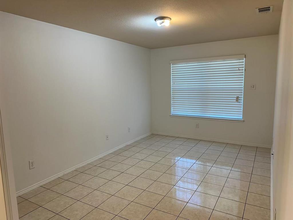 Parkway Village 02 - Residential Lease