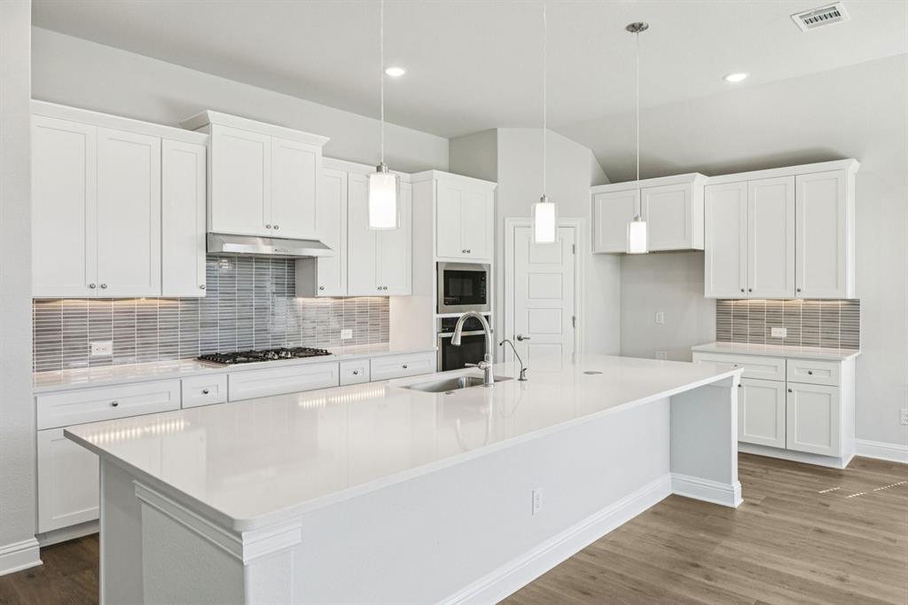 4356 W Addison Street