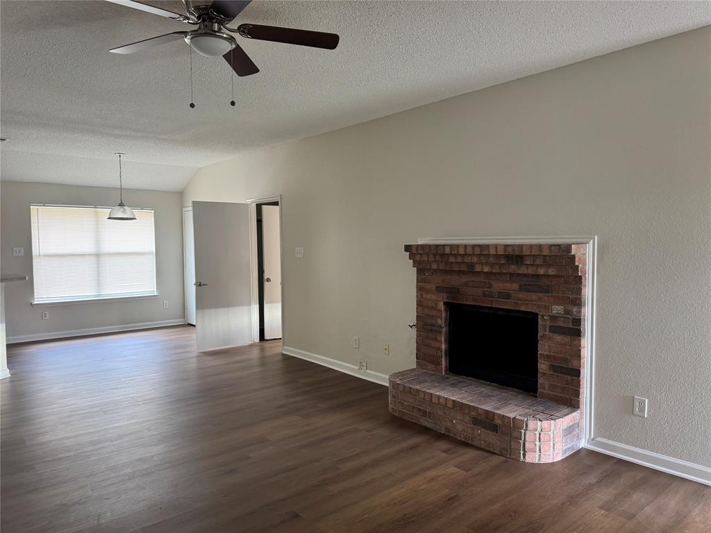 195 Rolling Court