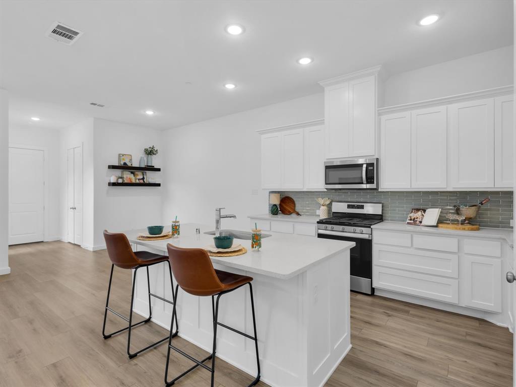 4512 English Maple Drive