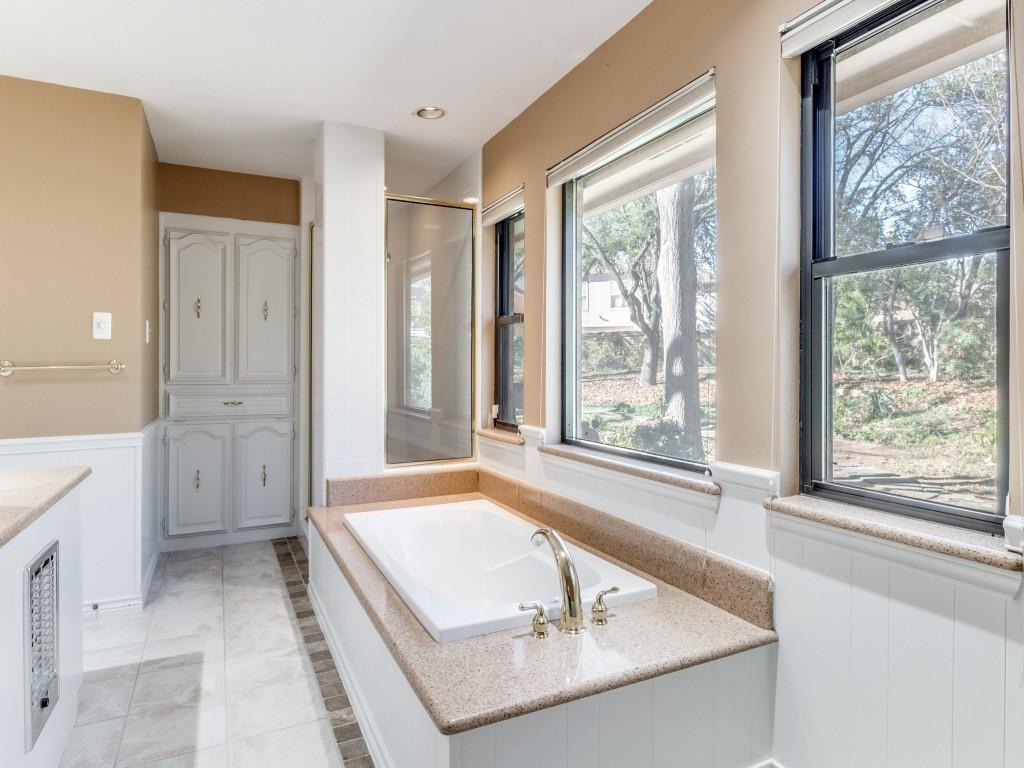 Williamsburg At Preston - Residential