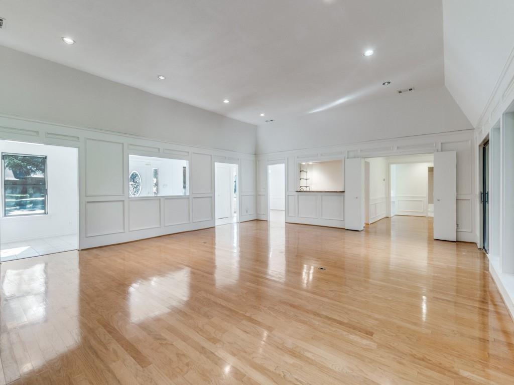 Williamsburg At Preston - Residential