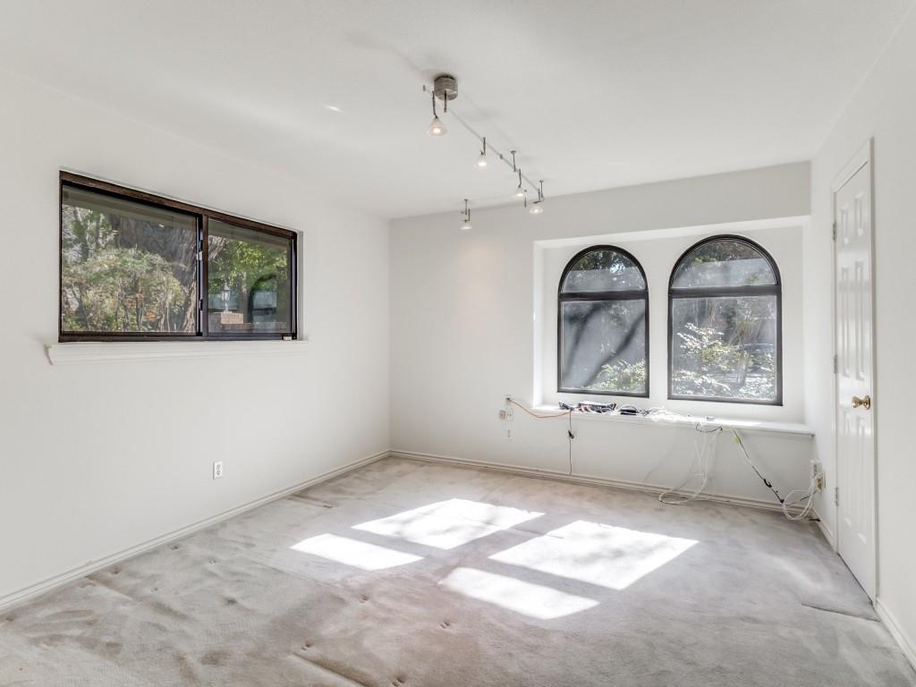 Williamsburg At Preston - Residential