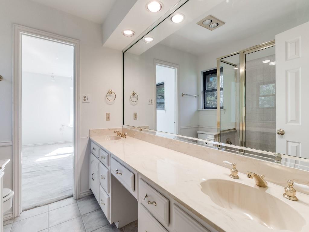 Williamsburg At Preston - Residential