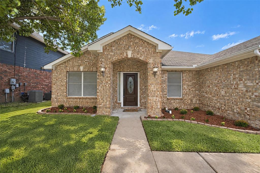 2440 Ranchview Drive