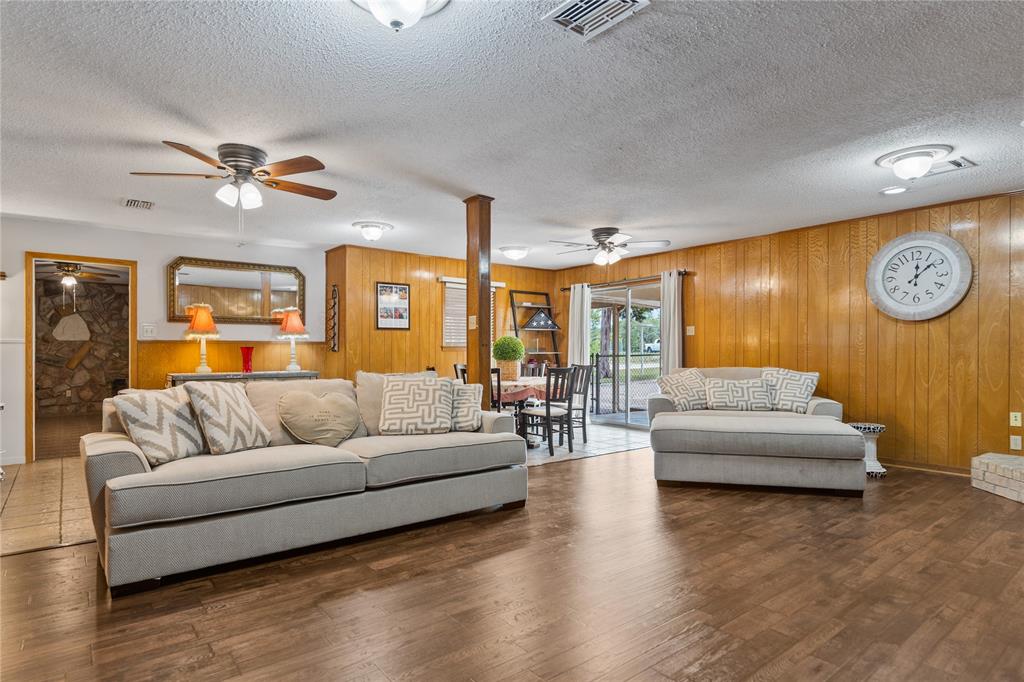 4325 Shady Glen Drive