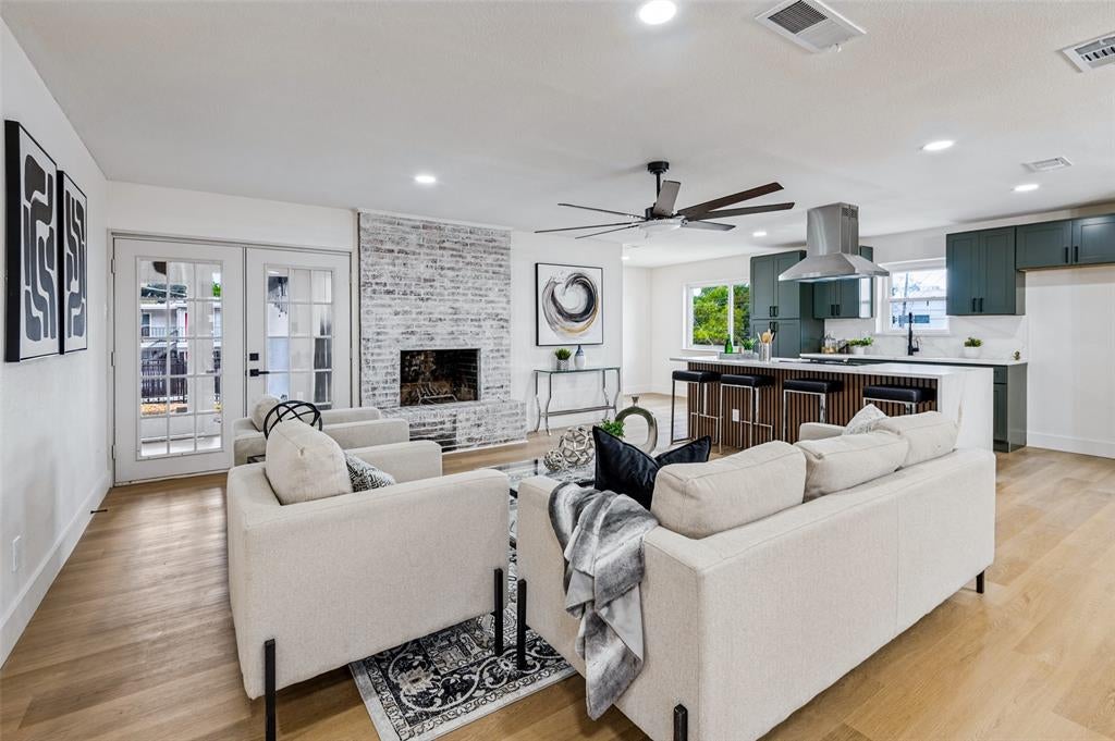 5445 Enderly Place