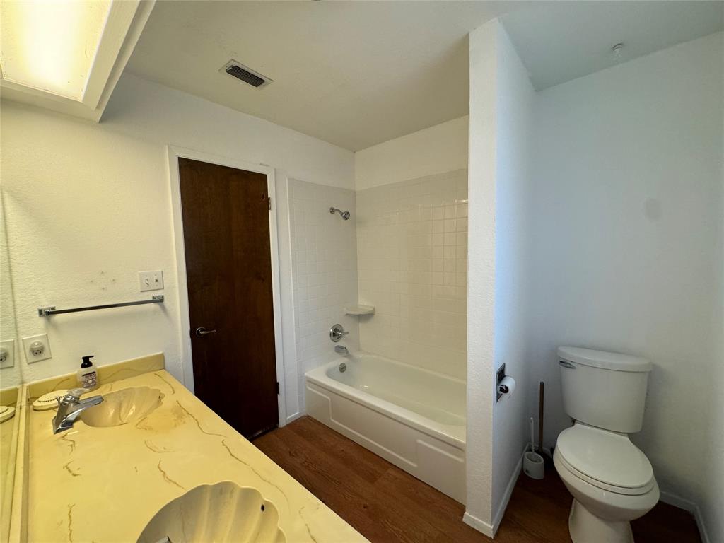 Crestwood - Residential