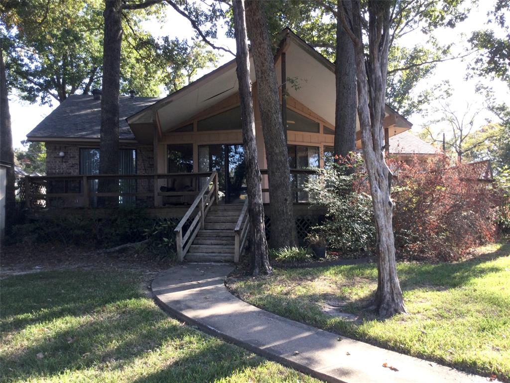20 Crescent Drive