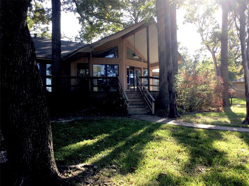 20 Crescent Drive
