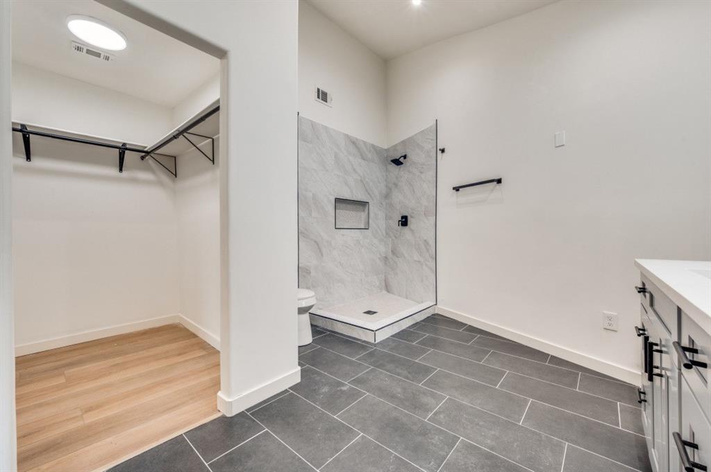 3134 W Jefferson Boulevard