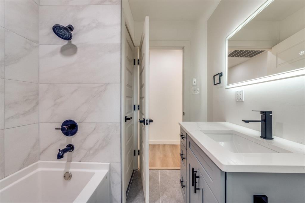 Bronx Park - Residential