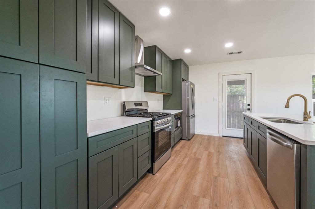 Bronx Park - Residential