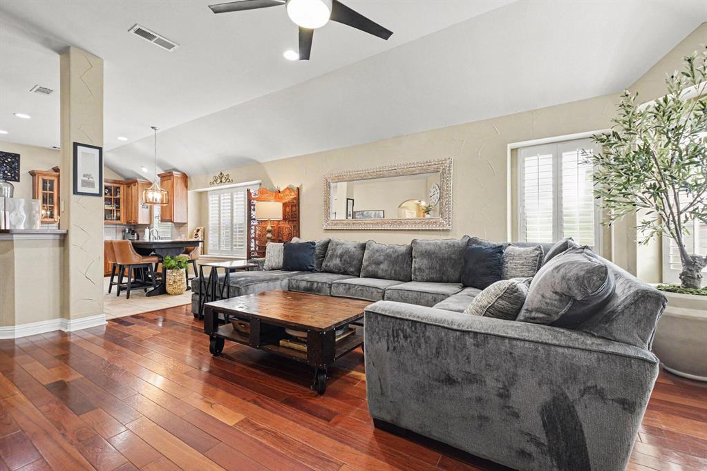 2759 Waterway Drive
