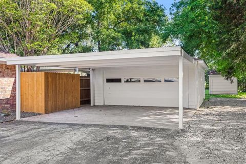 A home in DeSoto