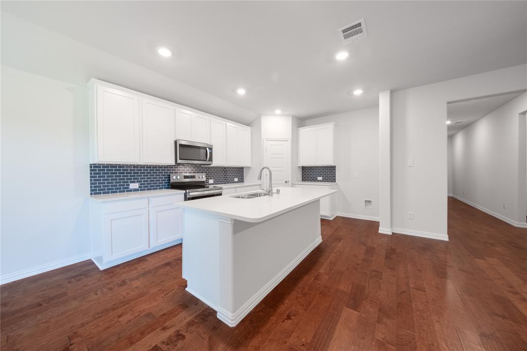 3337 Longfellow Avenue